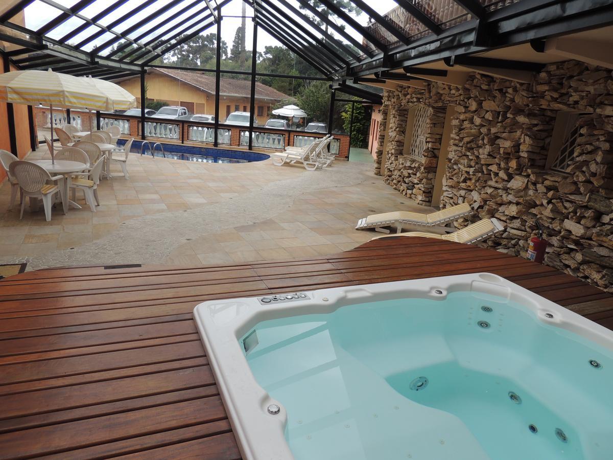 Hotel Monte Carlo กังโปสดูจอร์เดา ภายนอก รูปภาพ