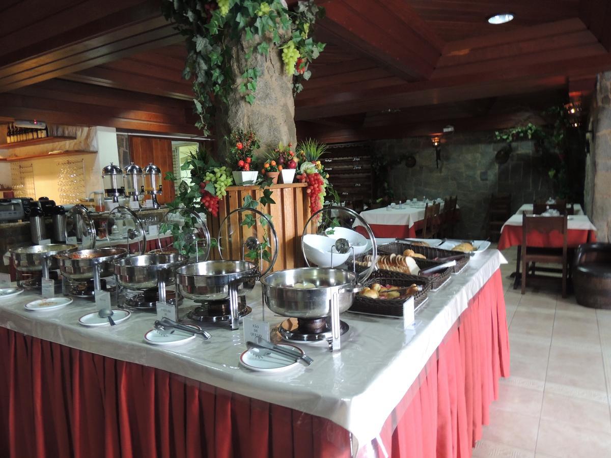 Hotel Monte Carlo กังโปสดูจอร์เดา ภายนอก รูปภาพ