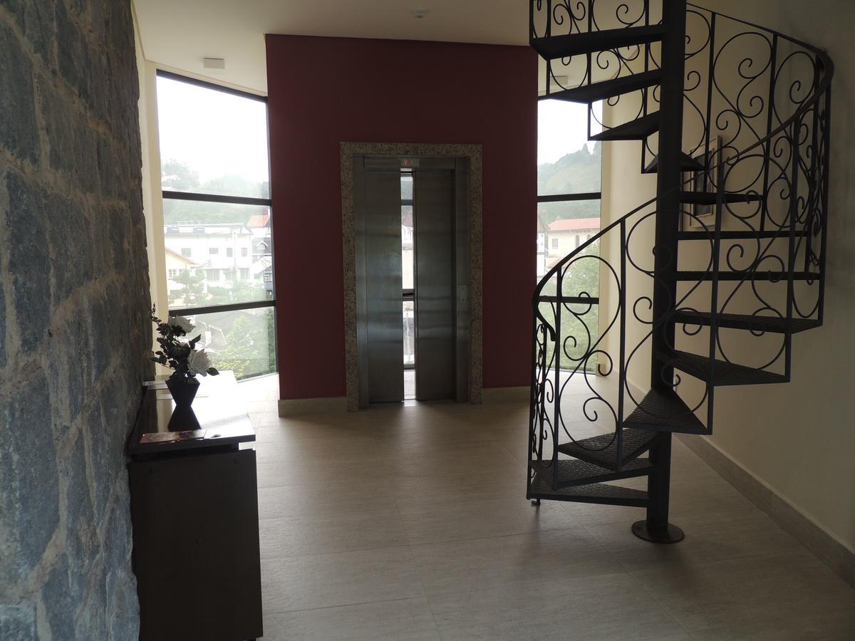 Hotel Monte Carlo กังโปสดูจอร์เดา ภายนอก รูปภาพ